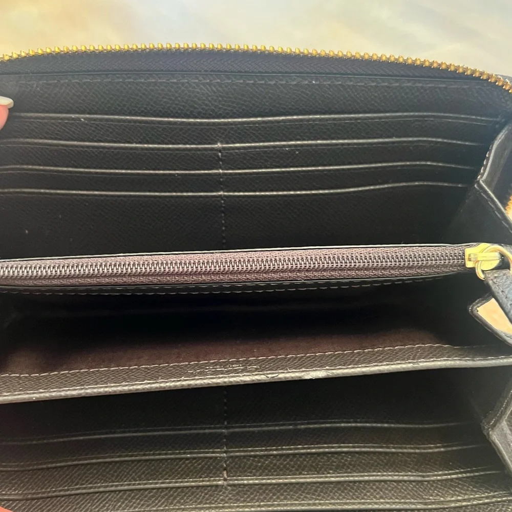 Coach Zip Wallet Python Embossed - Picture 9 of 10